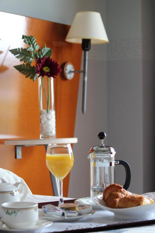 Hotel Azar بلاسينثيا الغرفة الصورة