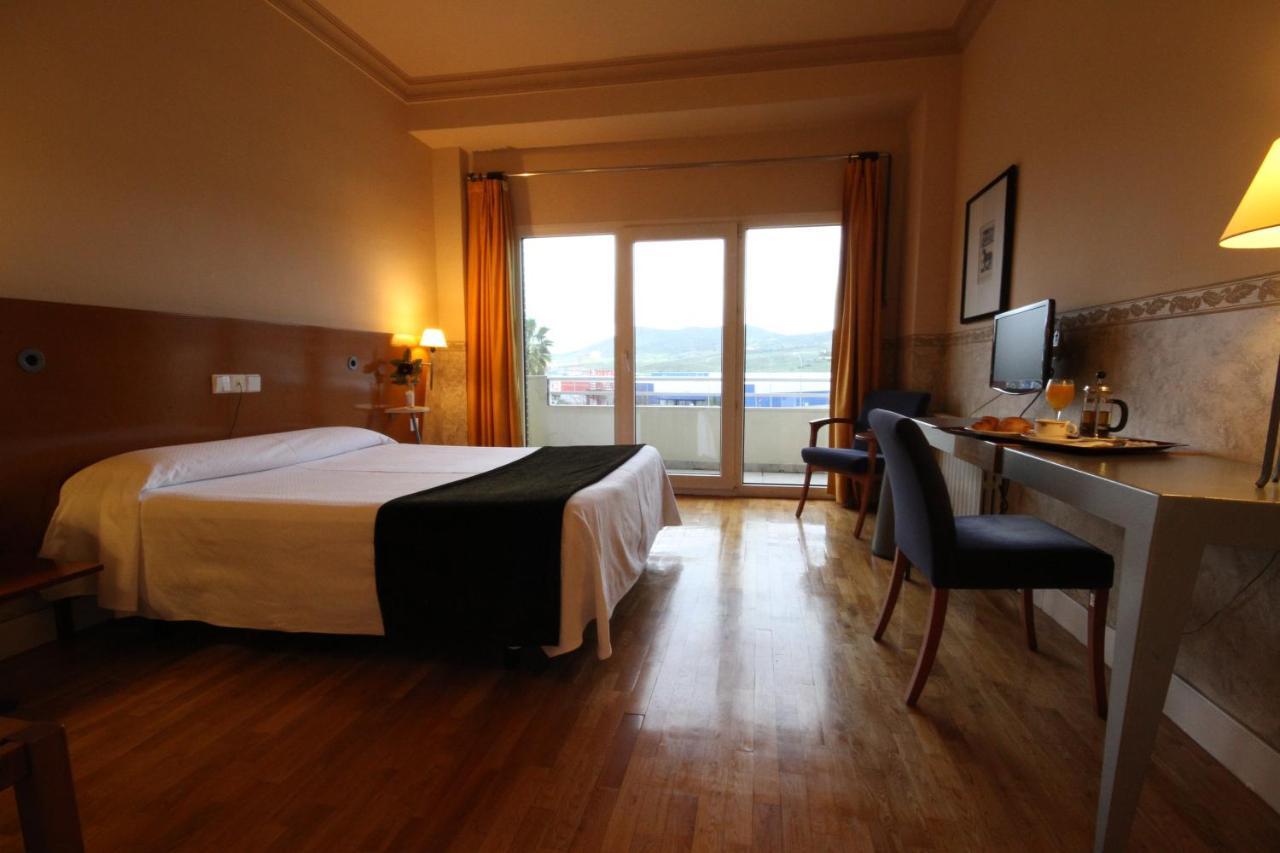 Hotel Azar بلاسينثيا المظهر الخارجي الصورة